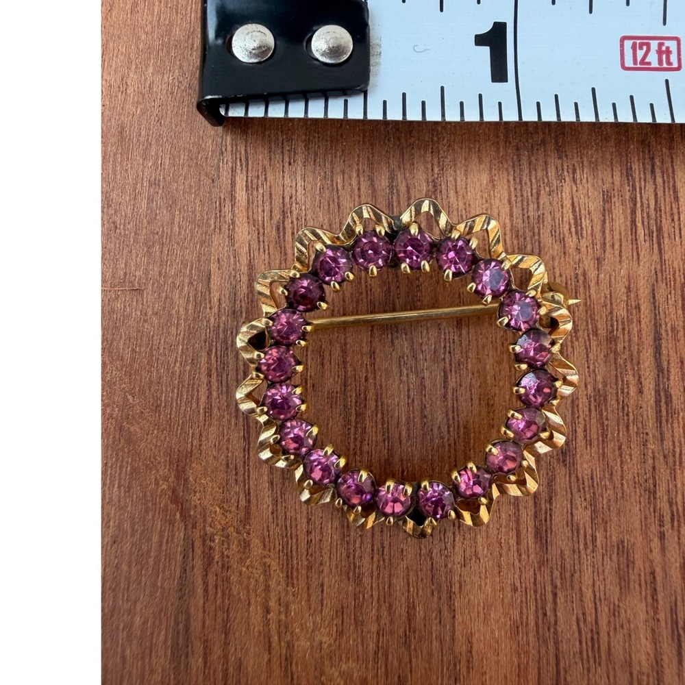 Krementz Vintage 14kt Gold Overlay Purple Rhinestone Circle Brooch Pin 1 Inch
